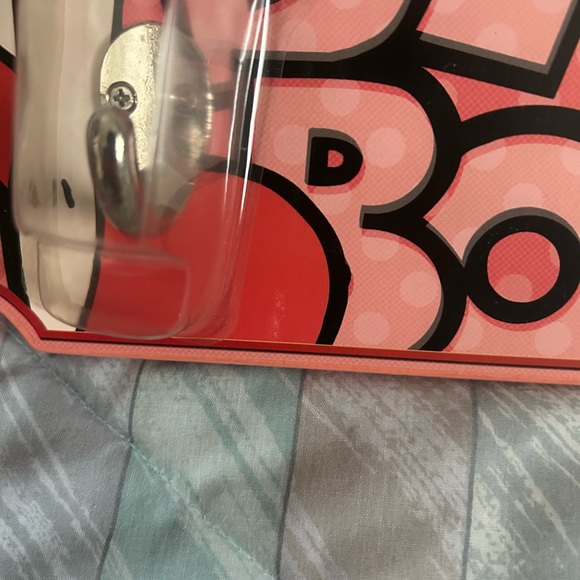 Betty Boop Wall Clock with Hooks - Picture 6 of 13